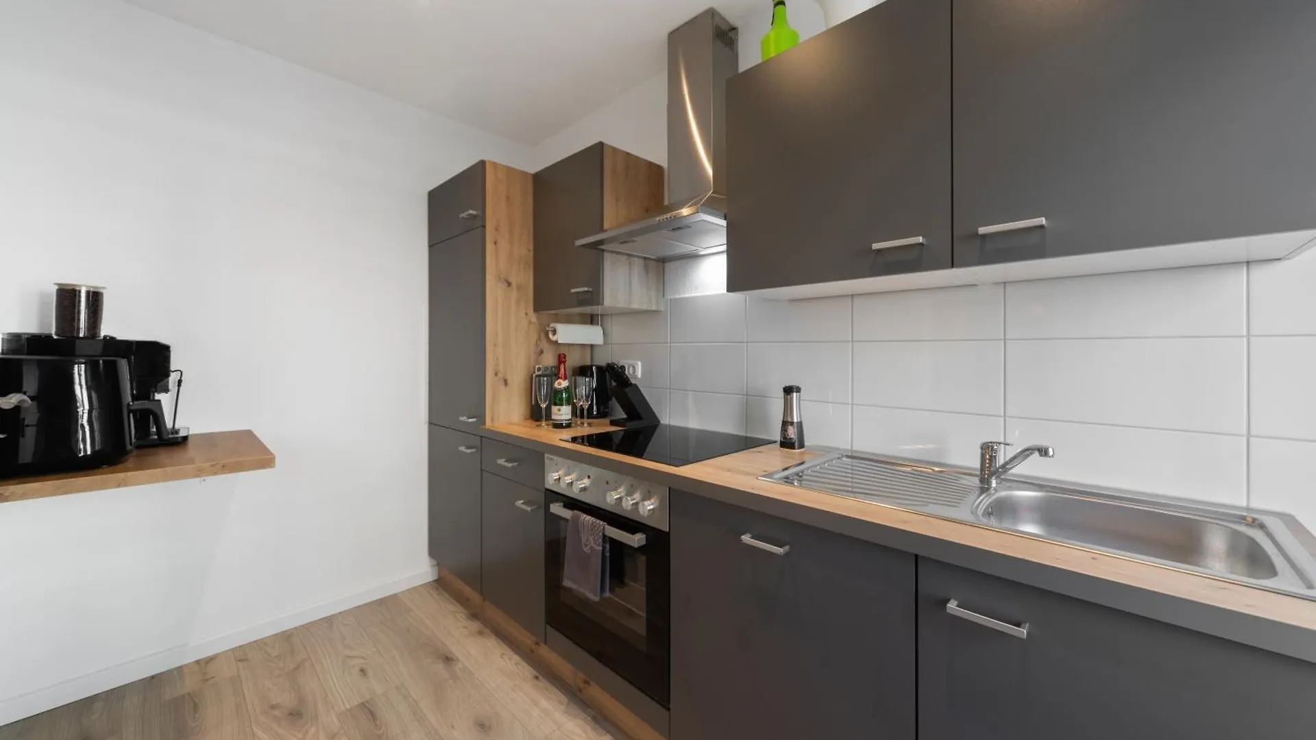 Dresdenstay Gemuetlich Und Modern Mit Kamin Und Ps4 Apartment Dresden