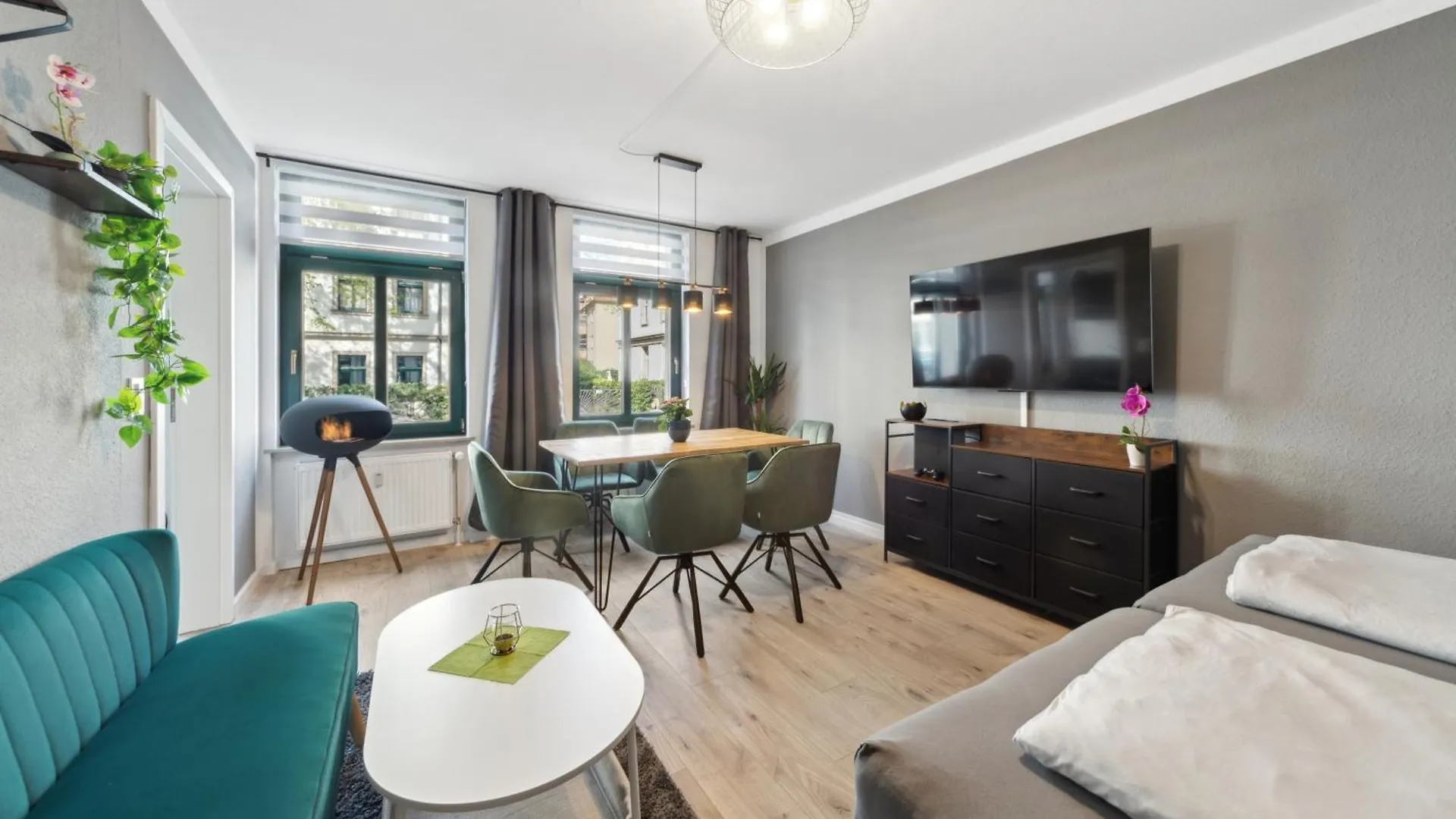 Apartment Dresdenstay Gemuetlich Und Modern Mit Kamin Und Ps4